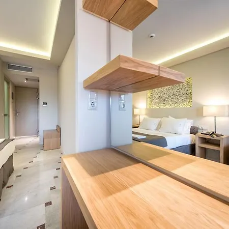 Hotel Mediterranee 3*